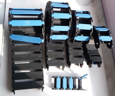 Obrázky 5ti rozměrů energetických řetězů