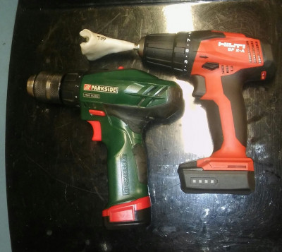 Parkside vs Hilti male aku.jpg (227.29 KiB) Zobrazeno 4613 x Srovnani Parkside vs Hilti