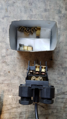 Image854328005359319323.jpg (747.1 KiB) Zobrazeno 3475 x Cestující kontakt první zprava