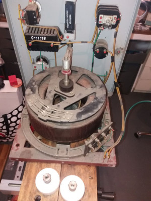 vyčištění autorafa.jpg (143.05 KiB) Zobrazeno 5184 x Zaprášené autotrafo Křižík