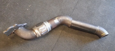 Miata 1.6L turbo - sbodovana downpipe catback.jpg