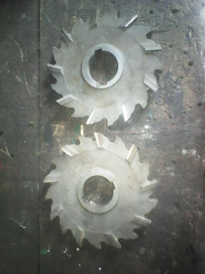 160x40x14   cena 300,- za kus nebo 500,- za obě