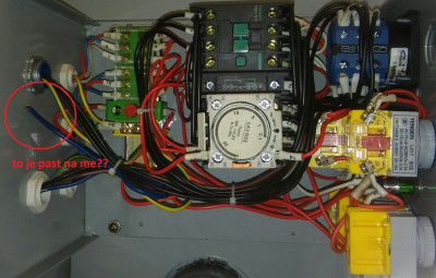 HOLZMANN vrtacka ZS-40 HS (ELEKTRO BOX) (1).jpg (279.19 KiB) Zobrazeno 4900 x Rozvadec vrtacka Holzmann ZS40HS (uz proklemovany safety kryt).