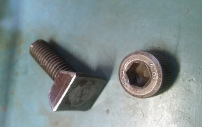 S28 srouby s rybinovou hlavou nozovy suport (2).jpg