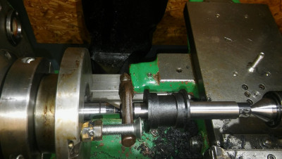 pasova bruska na flexu mala soustruzeni na trnu mezi hroty kolecek (12).jpg