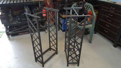 Pohĺad na kominovú klapku a dizajn vrchnej liatinovej dosky