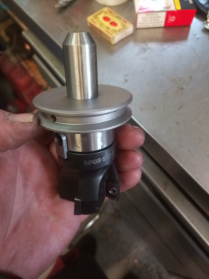 Je to system Tormach vlastní výroby na 20mm kleštinu a né 3/8