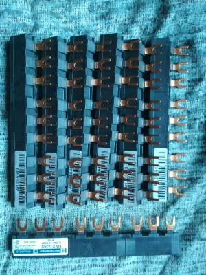 7x Sběrnice GV2G345  -  70,- Kč/ks