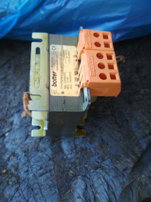 1x trafo 19V - 230,- Kč