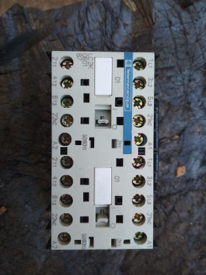 1x rezervní stykač LC2K0601B7 - 500,- Kč/ks - prodáno