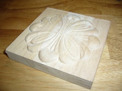 Dvojkou kulovkou. Chtělo to dát řádkování menší než 0,5. A tvrdší dřevo.