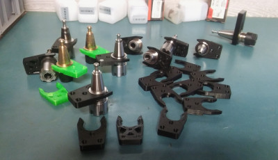 3D tisk ATC toolholder fork ISO10 SK15 (10).jpg