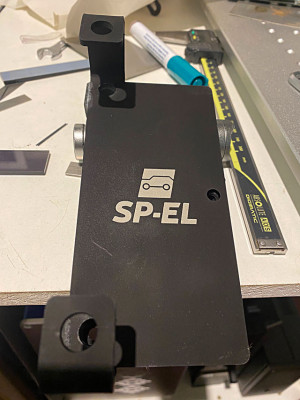 drzak1.jpg (96.57 KiB) Zobrazeno 9950 x Držák řídící jednotky