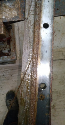 P_20221209_131026.jpg (2.27 MiB) Zobrazeno 11874 x Zničený turcit na příložce osy Y