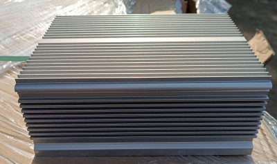 AL case-heatsink 02.jpg