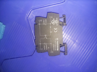 20240120_181057.jpg (5.48 MiB) Zobrazeno 669 x Weidmüller polovodičové relé 1275100000, nové , cena 100 Kč/ ks