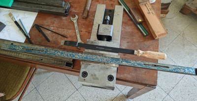 Hartford VMC 850 - finální zarovnání zaškrabáním (osa X)