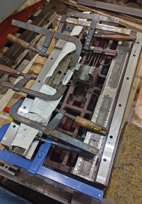 Hartford VMC 850 - lepení turcitu (osa X)