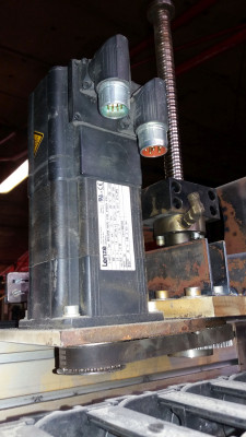 plasma servomotor LENZE.jpg