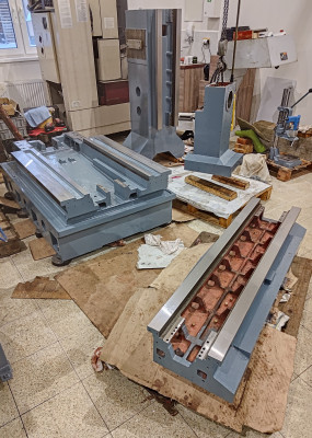 Hartford VMC 850 - Lakování