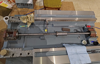 Hartford VMC 850 - Měření souběžnosti šroubu a vedení osy Y