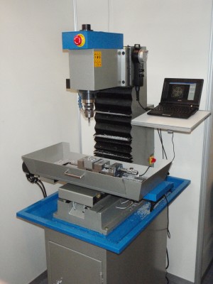 cca 200kg na serverch