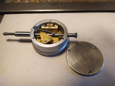 KINEX úchylkoměr.jpg