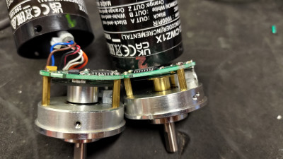 enkodery Omron E6B2 porovnani vystupu incremental encoder optical magnetic (13).jpg