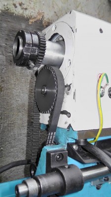 Distanční trubka na vřetenu.jpg