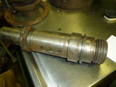 hřídel vřetene M68x6.JPG