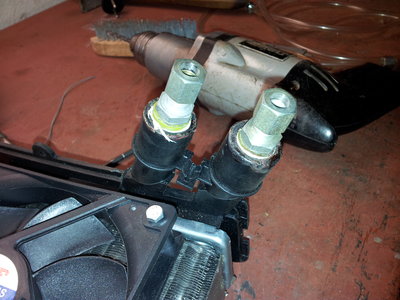 Upravený vstup a výstup pre hadičku