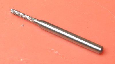 frezka_dvoubrita_vroupkata.jpg (30.66 KiB) Zobrazeno 3960 x dvoubřitá vroubkovaná fréza (?), průměr cca 2mm
