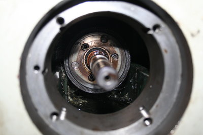 náhon osy z a protiku spojky