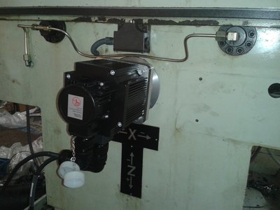 náhon Zkového šroubu