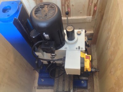 ZAY7025FG  stĺp 1  fr.jpg