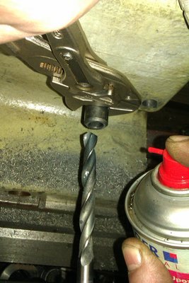 Vrtanie1.jpg (966.26 KiB) Zobrazeno 12286 x Zachytenie púzdra proti pretočeniu