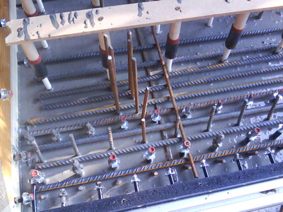 Po ulozeni prvej vrstvy vystuze - detail.