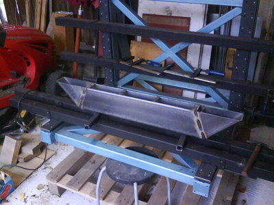 Z výroby hlavného nosníka