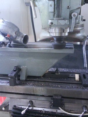 Frézovanie hlavnej plochy