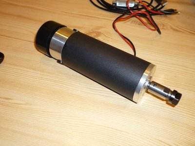 P1080756.JPG (593.15 KiB) Zobrazeno 7062 x Frezka 500W