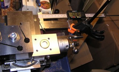 40 otáček šroubu posuvu