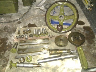 IMG_20140518_093101_m.jpg (405.24 KiB) Zobrazeno 12277 x šroubečky, plíšky, kolečka... :D