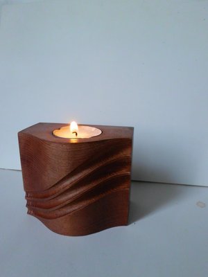 svícen na čajové svíčky