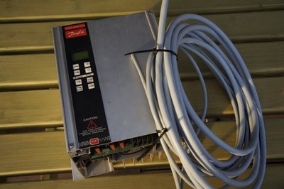 _DSC4538_m.jpg (276.92 KiB) Zobrazeno 9619 x frekvenční měnič