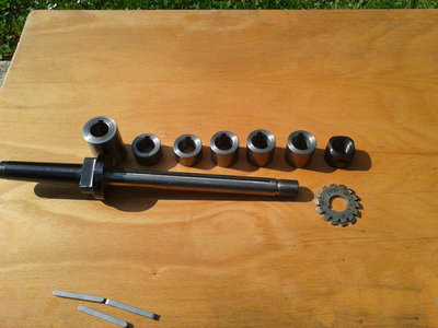 Frézovací trn rozložený.jpg