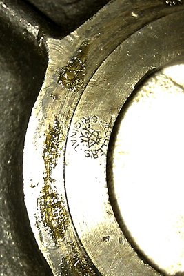 Má cca 1cm a foceno mobilem :)