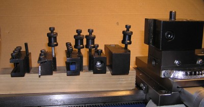 Sada komplet (bez hlavičky) v tom držáku mám nůž na strružení děr.