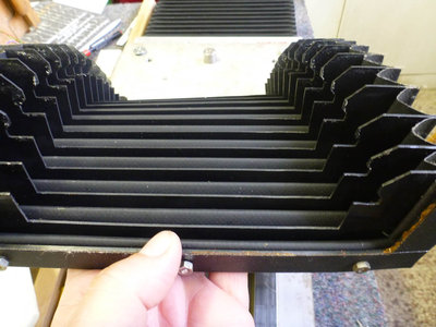 výztuhy s výřezy jsou z plastu tl. 1,2mm