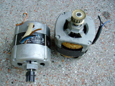 motory 220 V, 2,1 kg, 1250 ot/ minutu, cena 40 kc / ks. Vice kusu