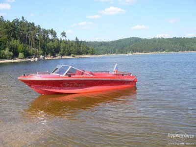 4046600-motorovy-clun-1 pluto.jpg